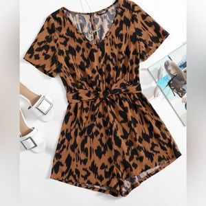 Shein Curve Plus Animal Print Romper Size 1XL